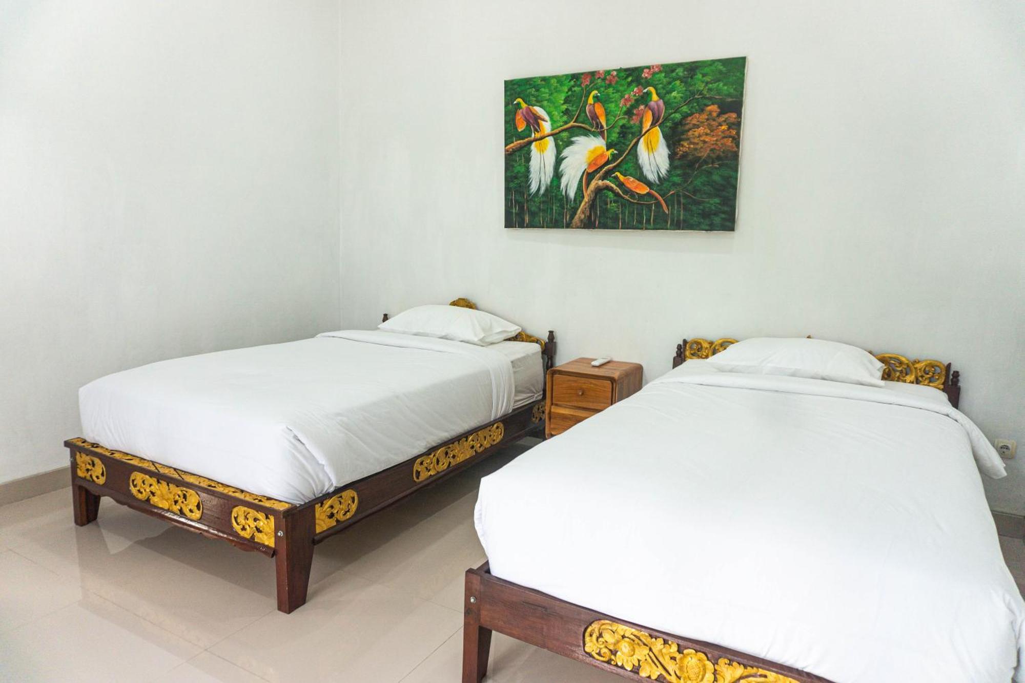 Srinadi Guest House Lovina 外观 照片